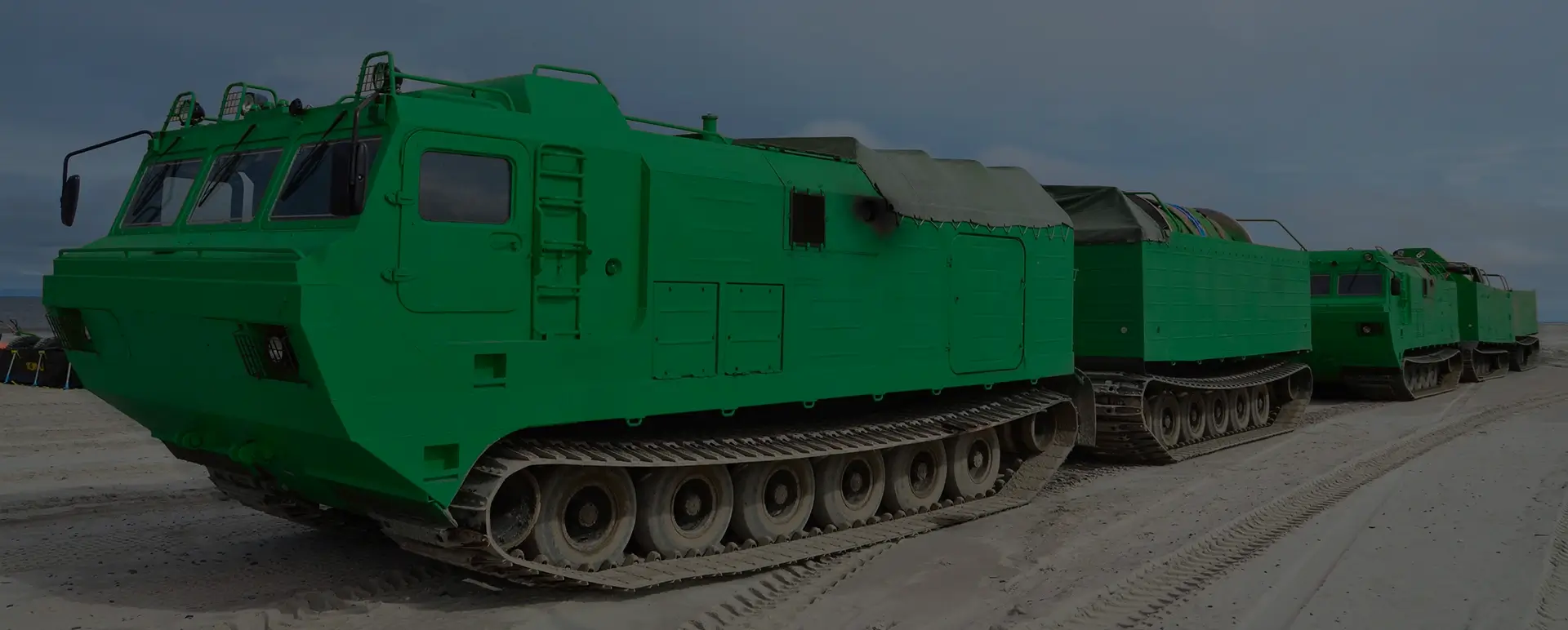 Услуги перевозки вездеходов и воинских грузов под ключ в городе Азов (Южный округ - Ростовская область) по всей России и странам СНГ.